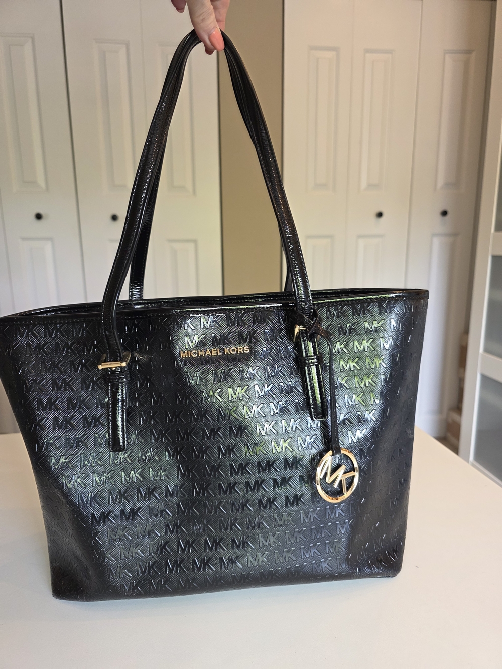 Michael Kors Black & Gold Jet Set Medium Carryall Tote